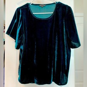 Emerald green velvet top size small